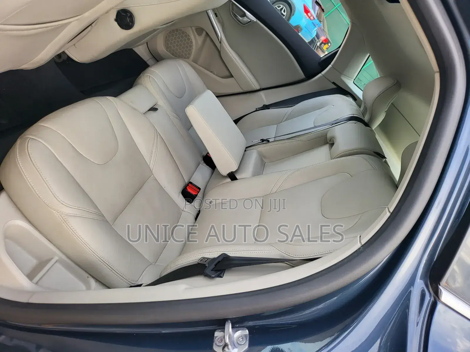Volvo V40 2020 Blue