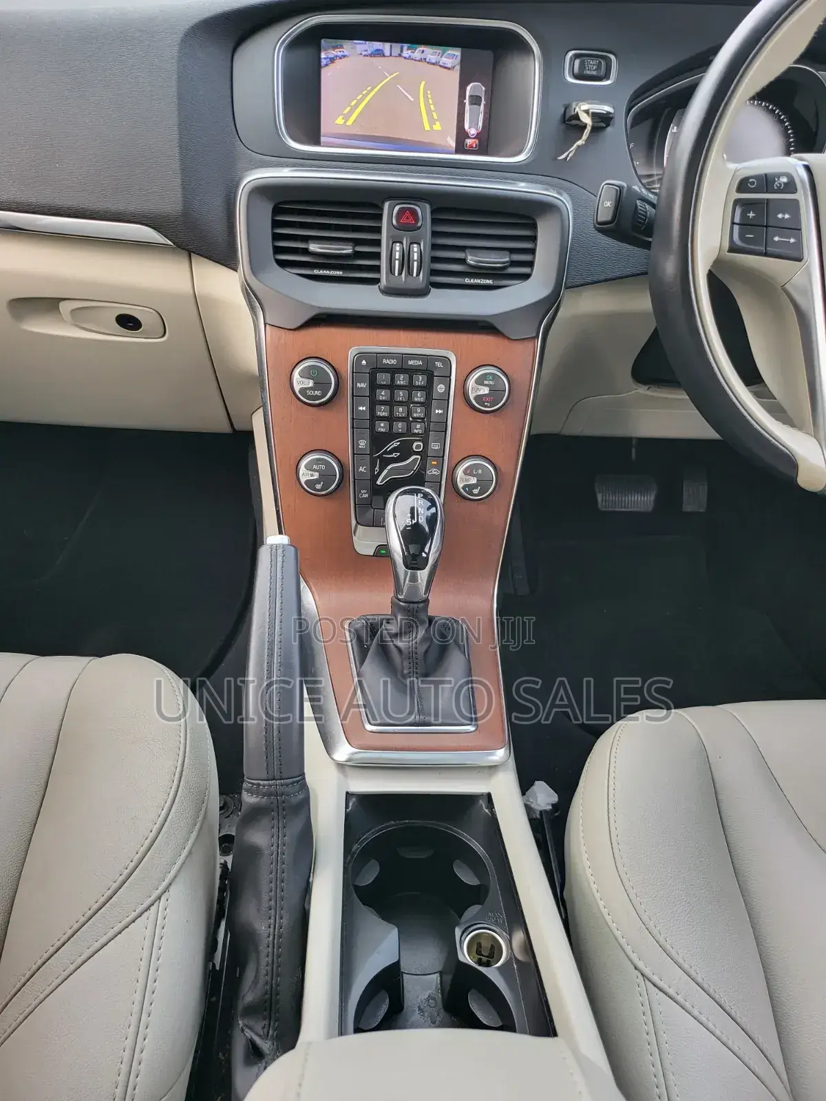Volvo V40 2020 Blue