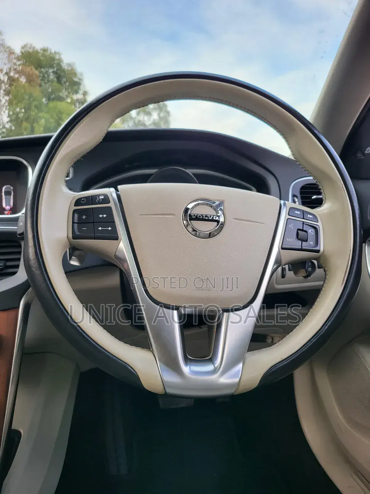 Volvo V40 2020 Blue