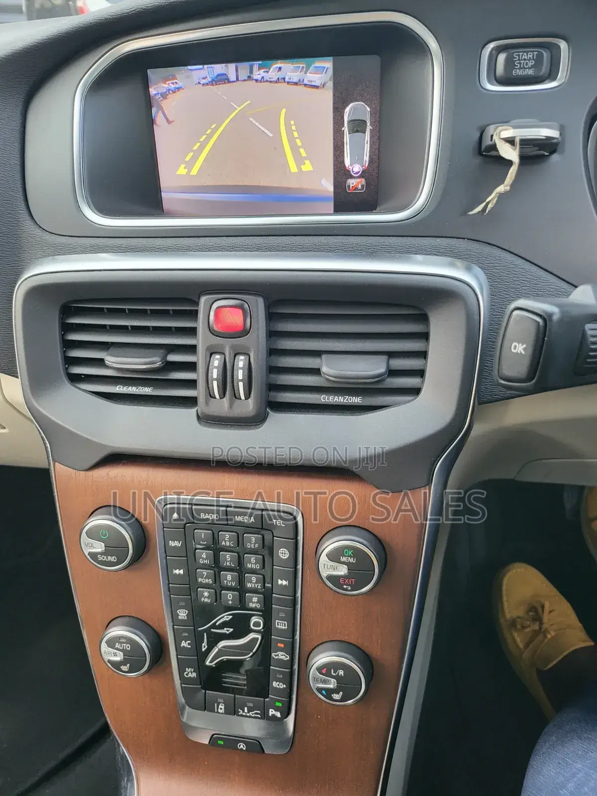 Volvo V40 2020 Blue