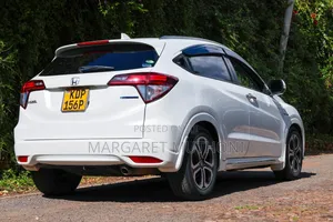 Honda Vezel 2016 White