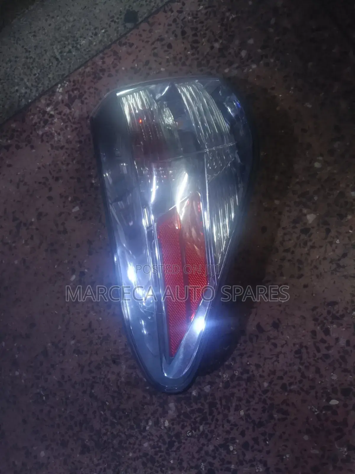 Tailight Lexus 270 Clear Shade