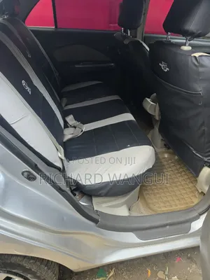Toyota Belta 2009 Silver