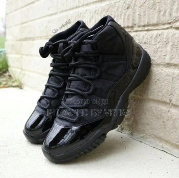 Jordan 11 Tripple Black Colourway Unisex Sneakers.