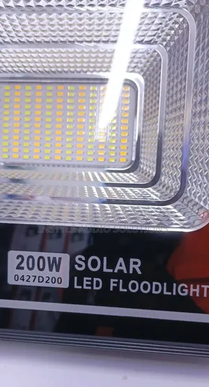 200w Top Quality Dc Solar Floodlight With Mounting Bracket Remote
