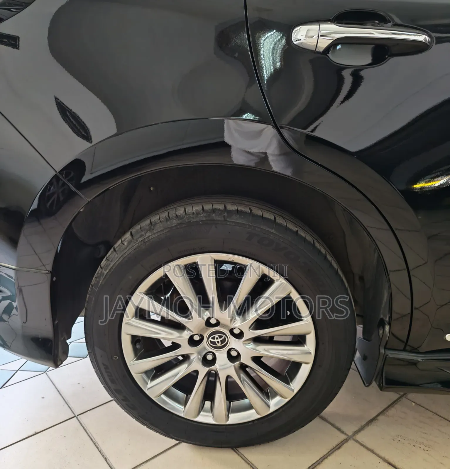 Toyota Harrier 2019