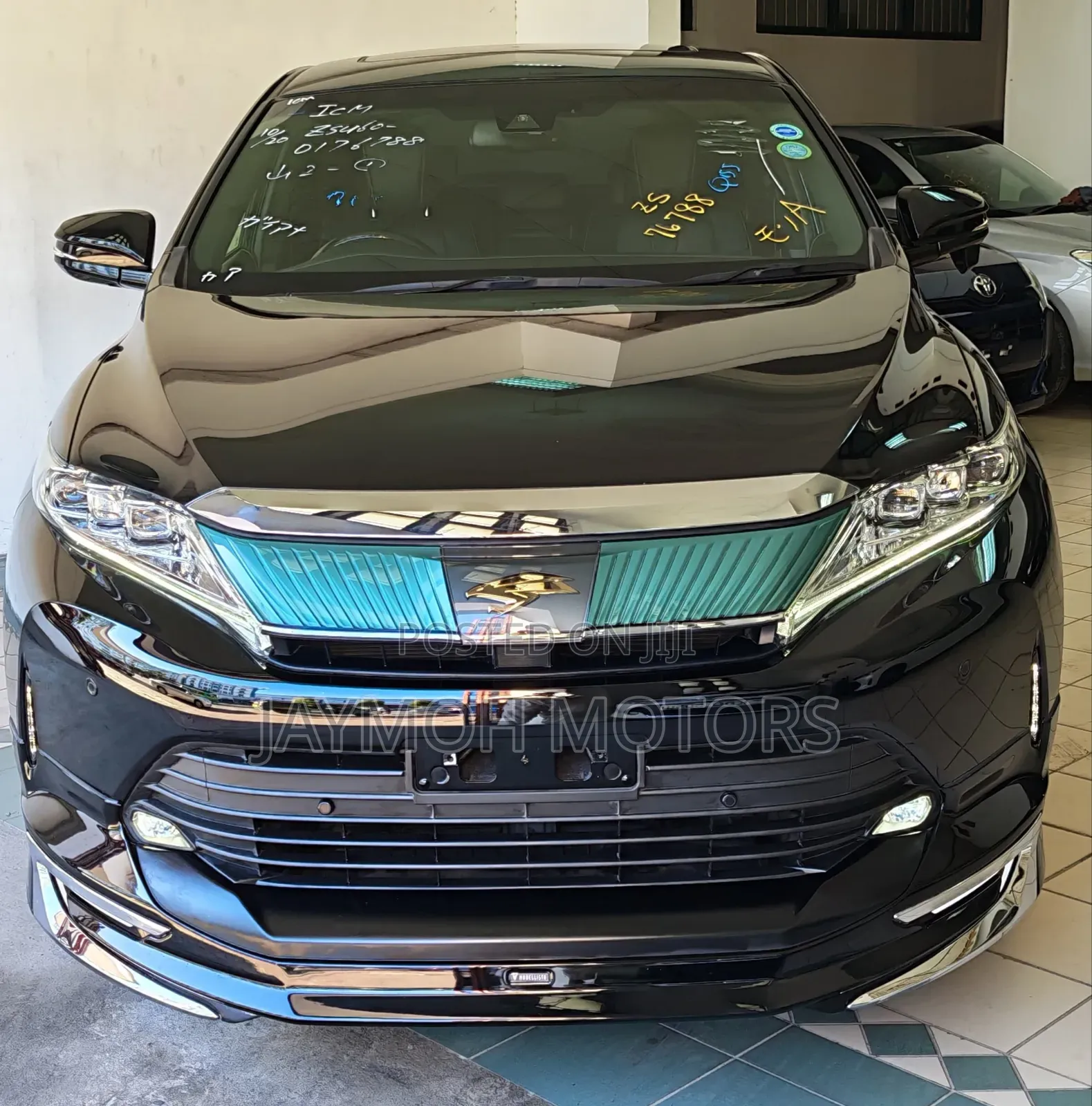 Toyota Harrier 2019