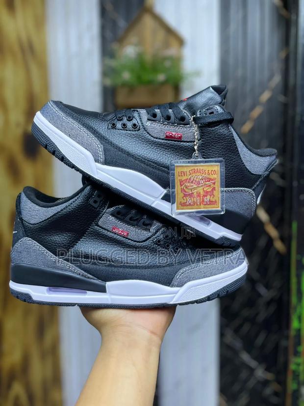 Air Jordan-3 Denim, Levi's in "Black ,White Grey" Colourway.