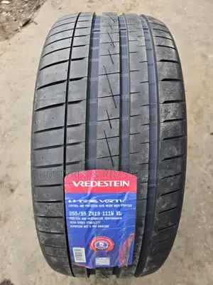255 /55 R19 Vredestein Tyres