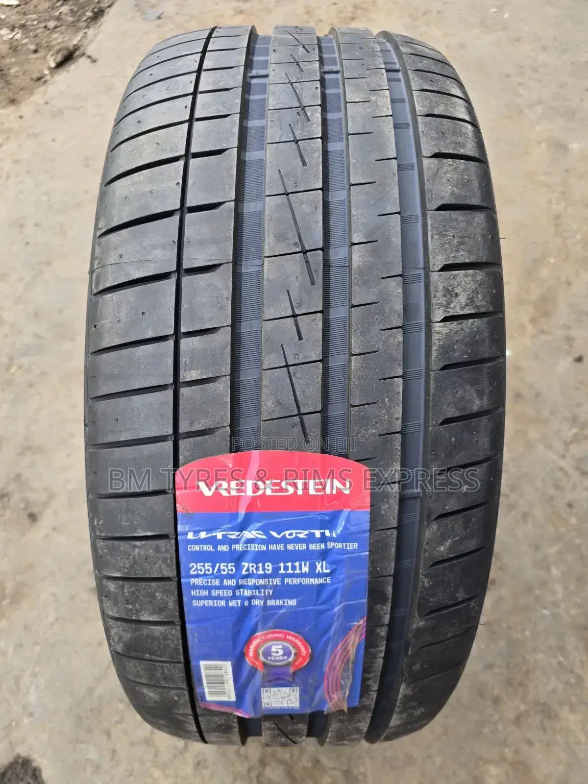 255 /55 R19 Vredestein Tyres