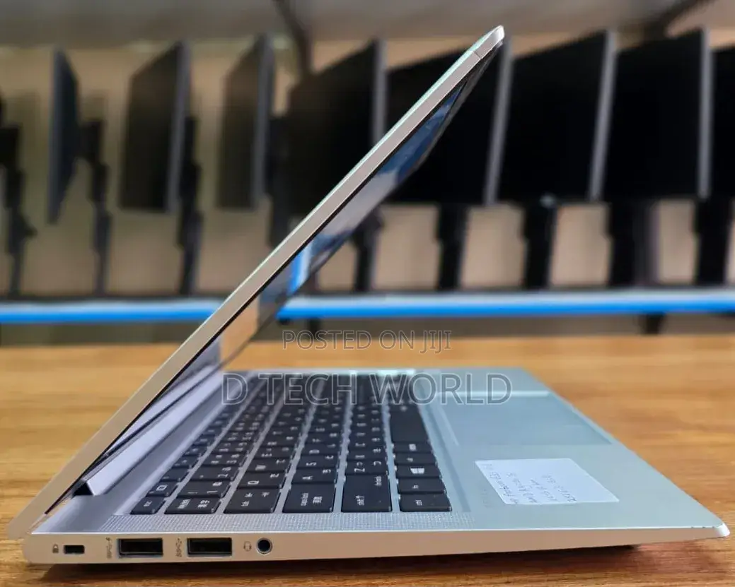 Laptop HP 8GB AMD Ryzen 5 SSD 256GB