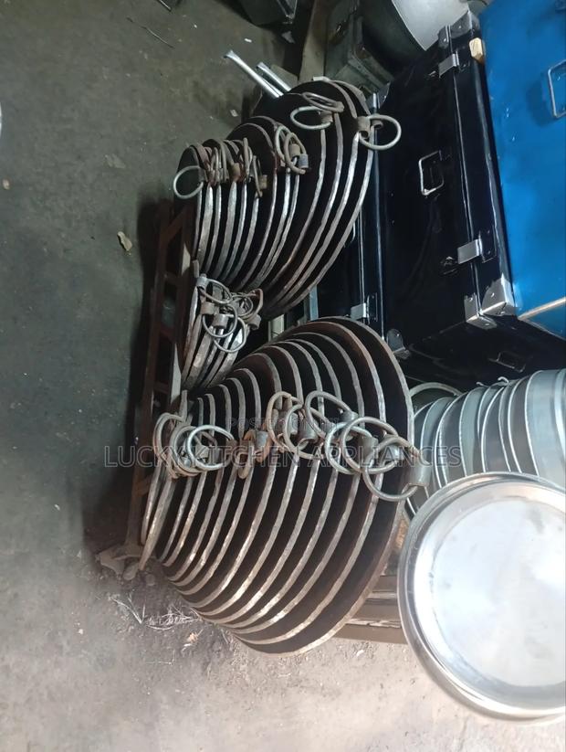 Juakali Heavy Duty Black Chapati Pan.