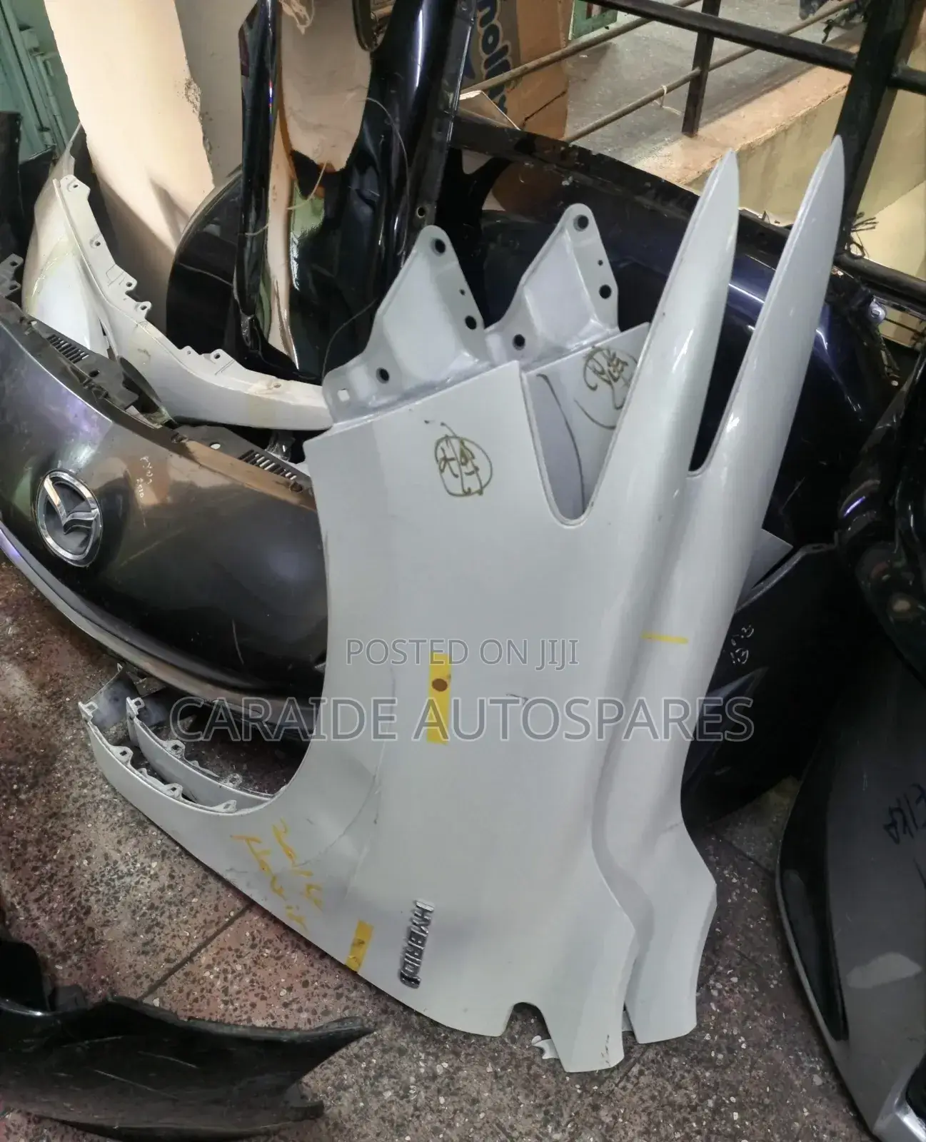 Harrier 2014/2015 Fender/Wing