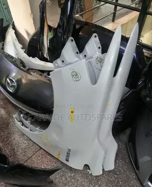 Harrier 2014/2015 Fender/Wing