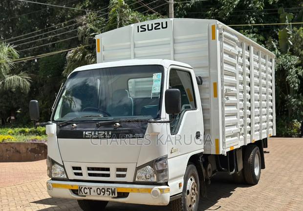 Isuzu NKR Local 2018