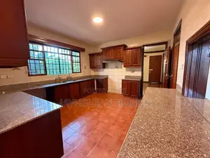 6bdrm House in Nyari for sale