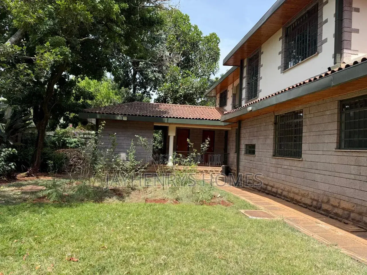6bdrm House in Nyari for sale