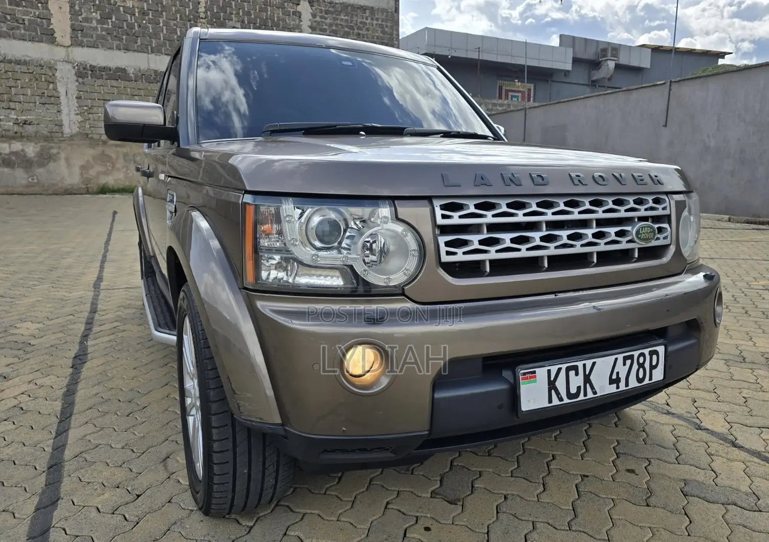 Land Rover Discovery 2010 Brown