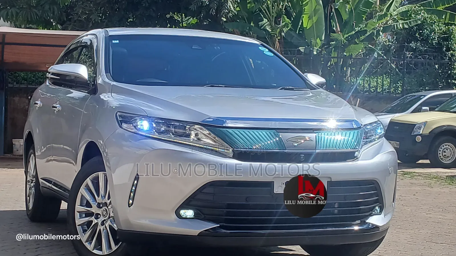 Toyota Harrier 2019 Silver