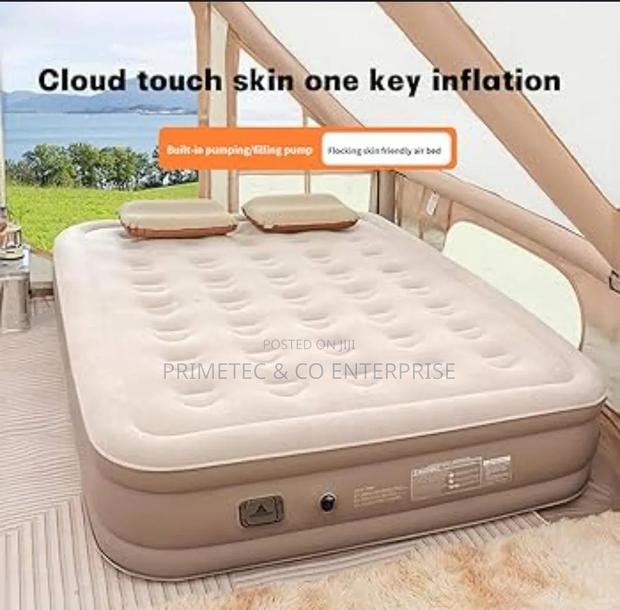 Self Inflating Bed +2 Inflatable Pillows