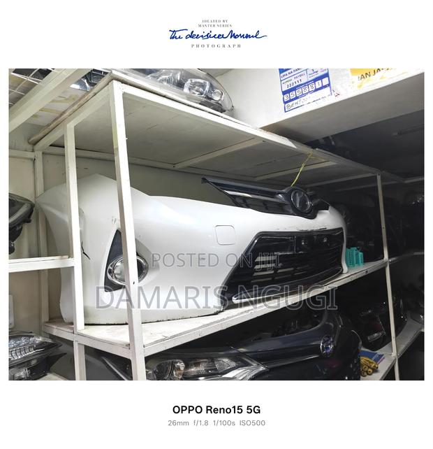 Auris 2013/2014 Front Bumper Complete With Grill - thumbnail 2