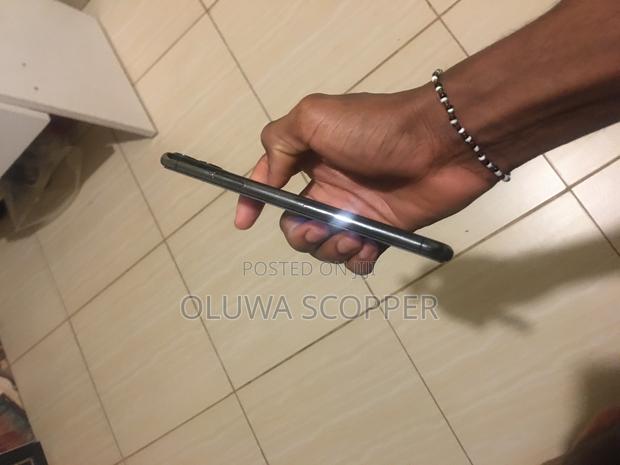 Apple iPhone 11 Pro Max 256 GB Gray - thumbnail 3