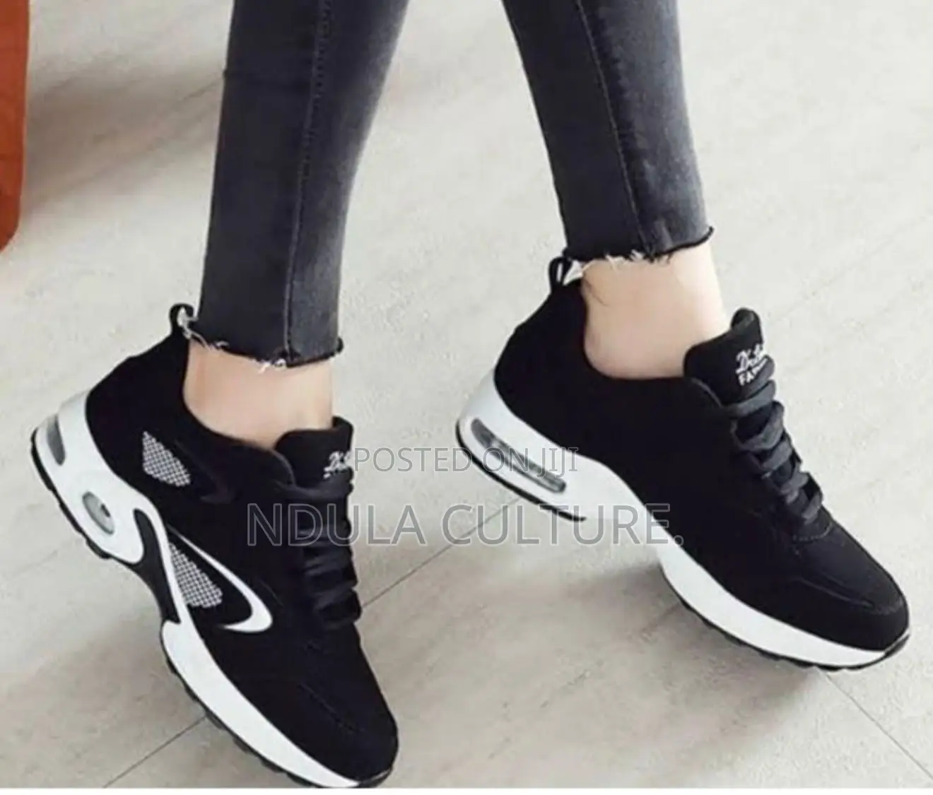 Trendy Cool Fashion Sneakers for Ladies