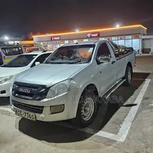 Isuzu D-MAX 2015 Silver