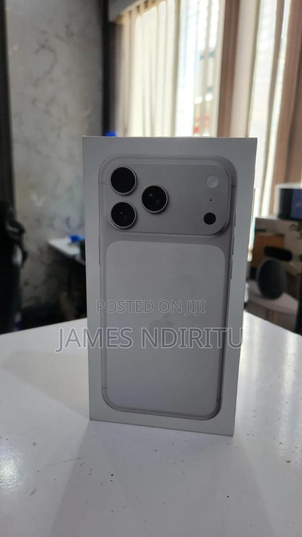 New Apple iPhone 17 Pro Max 512 GB Silver