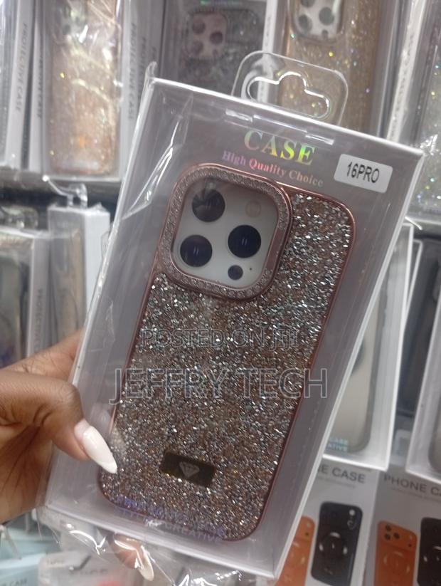 Gray Bling Rhinestone Crystal Case iPhone 16 Pro - thumbnail 2
