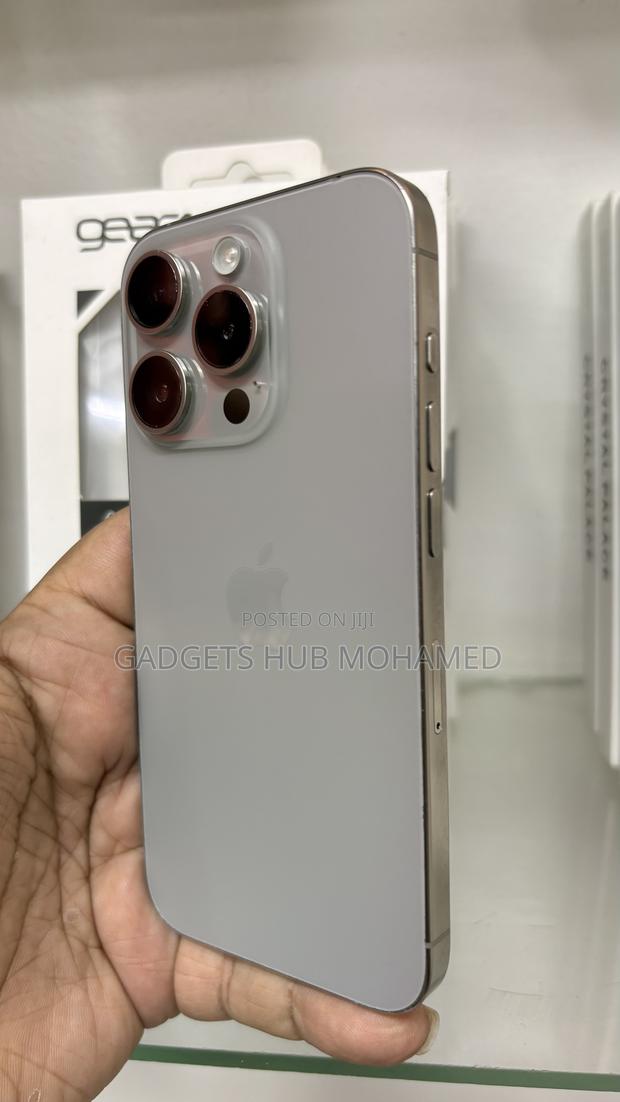 Apple iPhone 15 Pro 256 GB - thumbnail 3