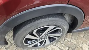 Toyota Raize 1.0 AWD 2021 Burgundy