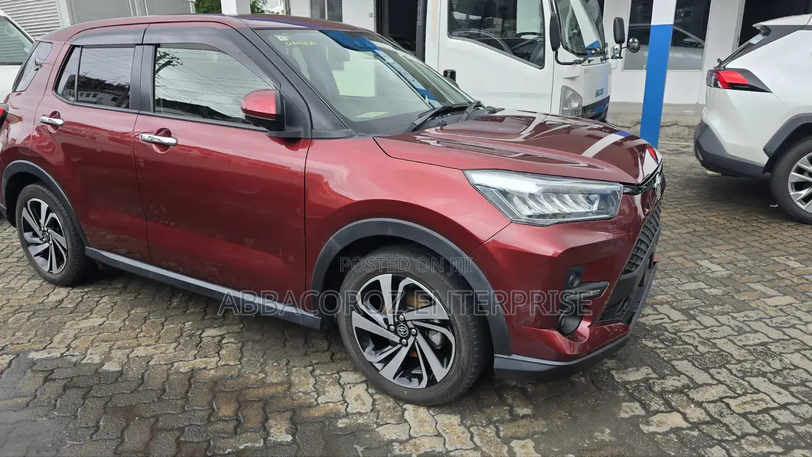 Toyota Raize 1.0 AWD 2021 Burgundy