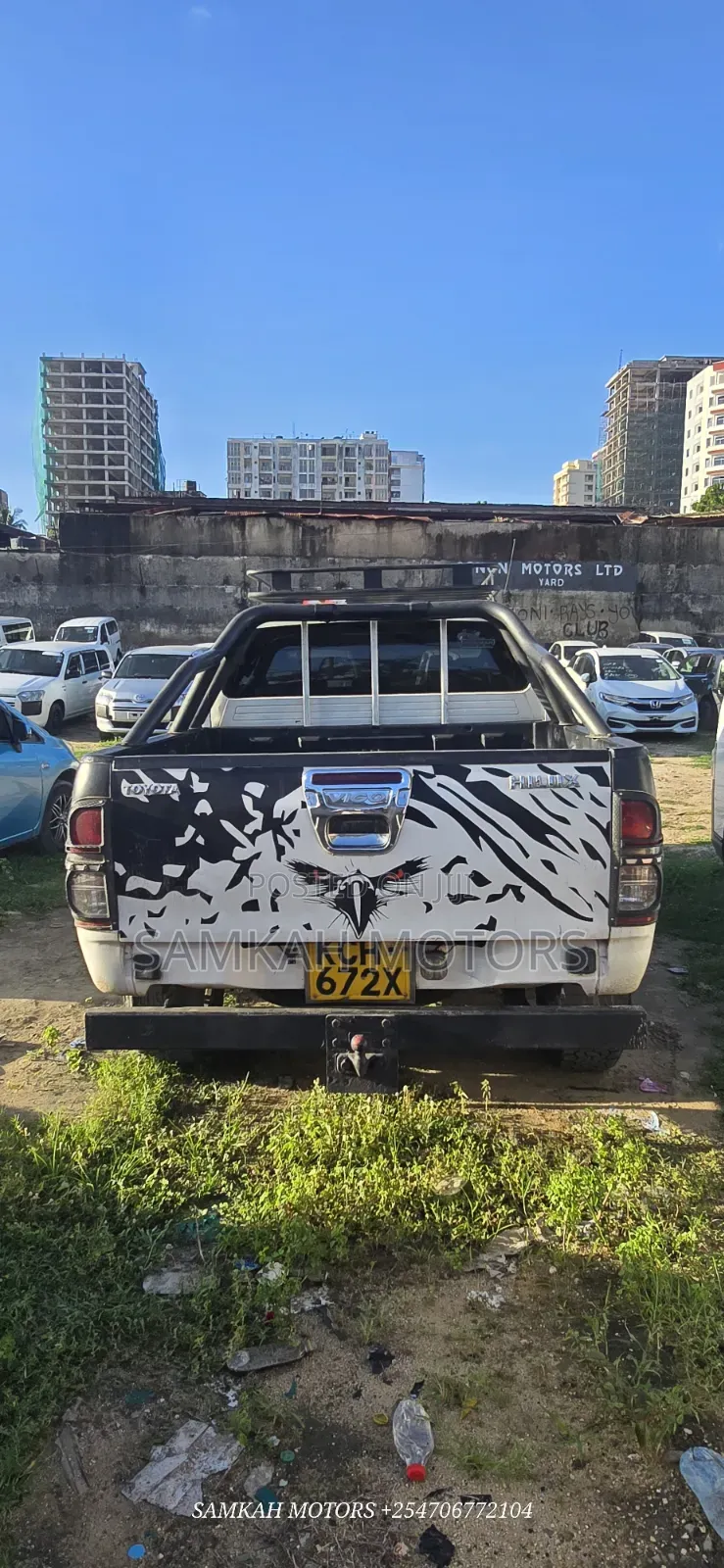 Toyota Hilux 2012 White