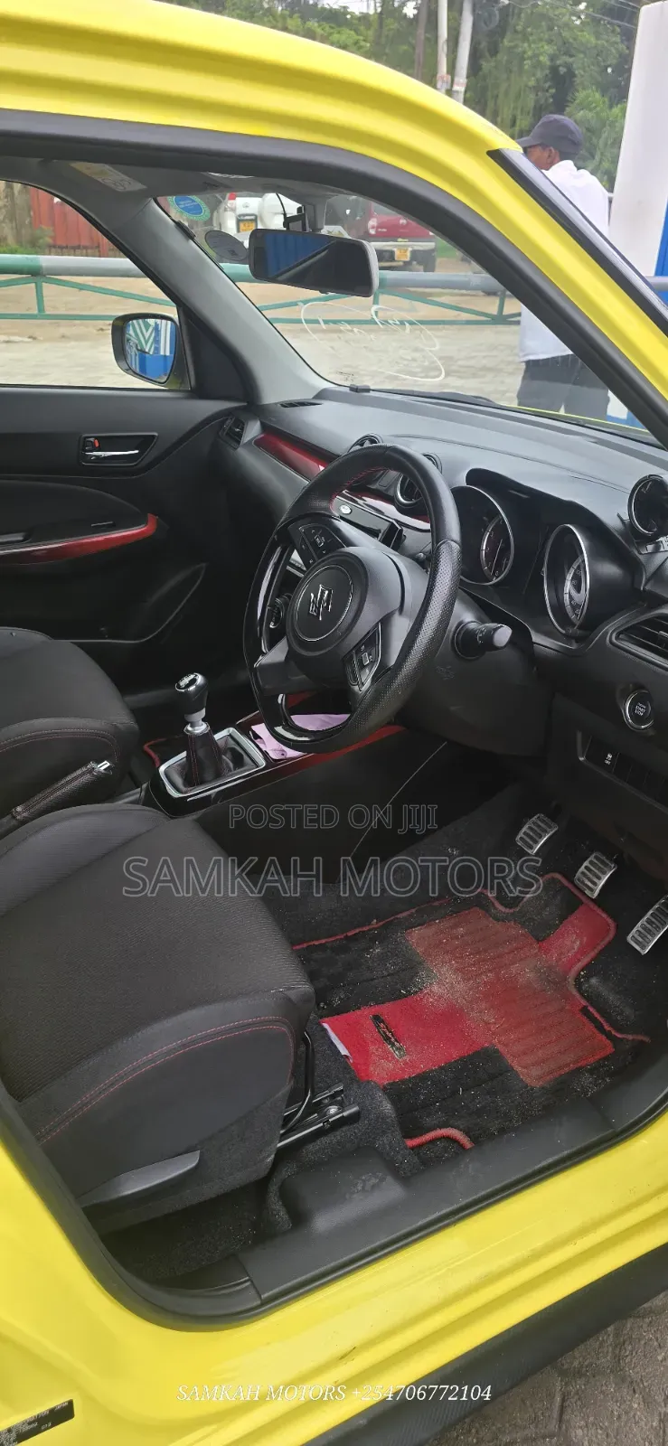Suzuki Swift 2019 Yellow