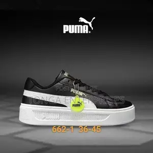 Original Trendy Black and White Puma Sneakers