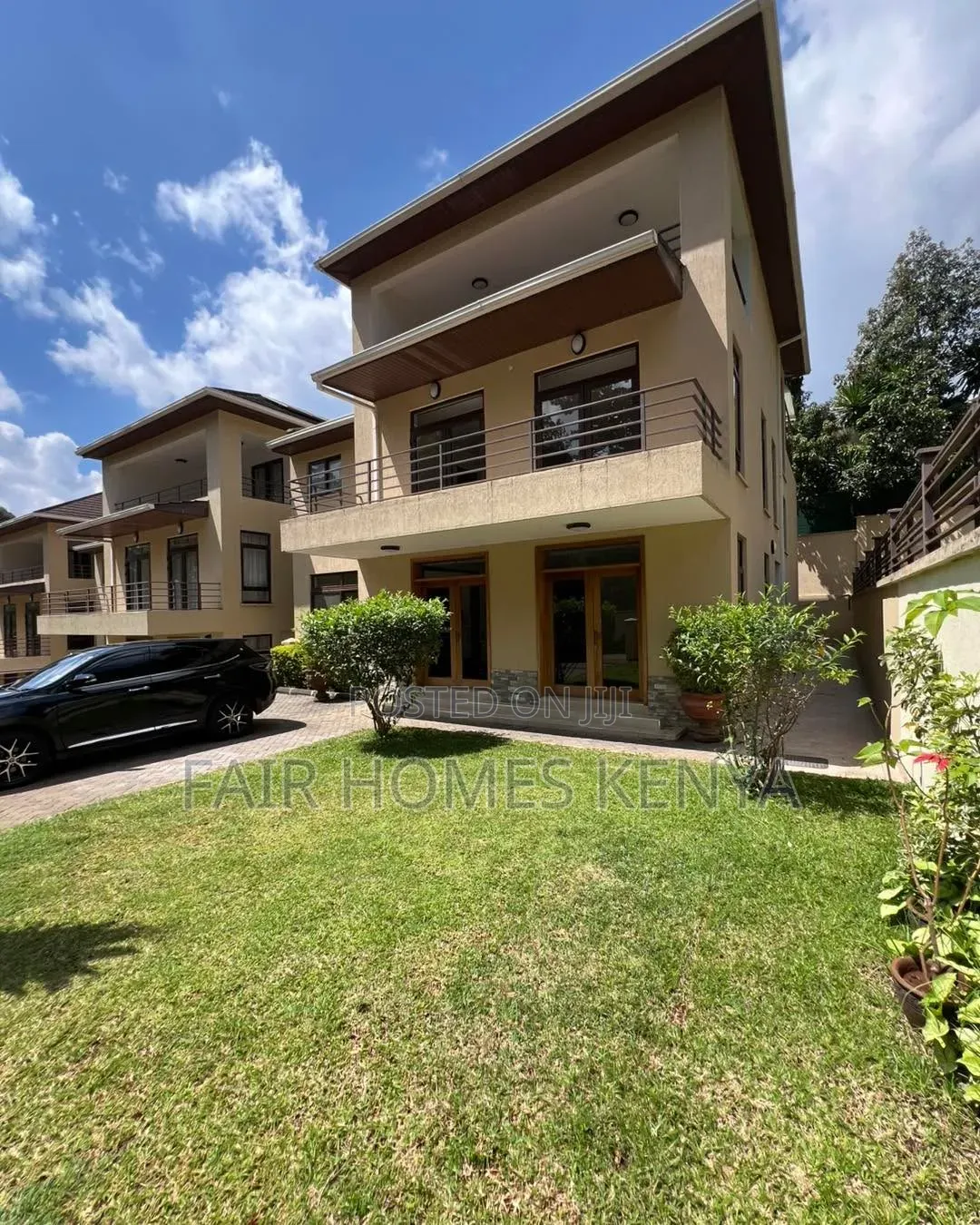 5bdrm Townhouse / Terrace in Chalbi Drive, Muthangari for rent