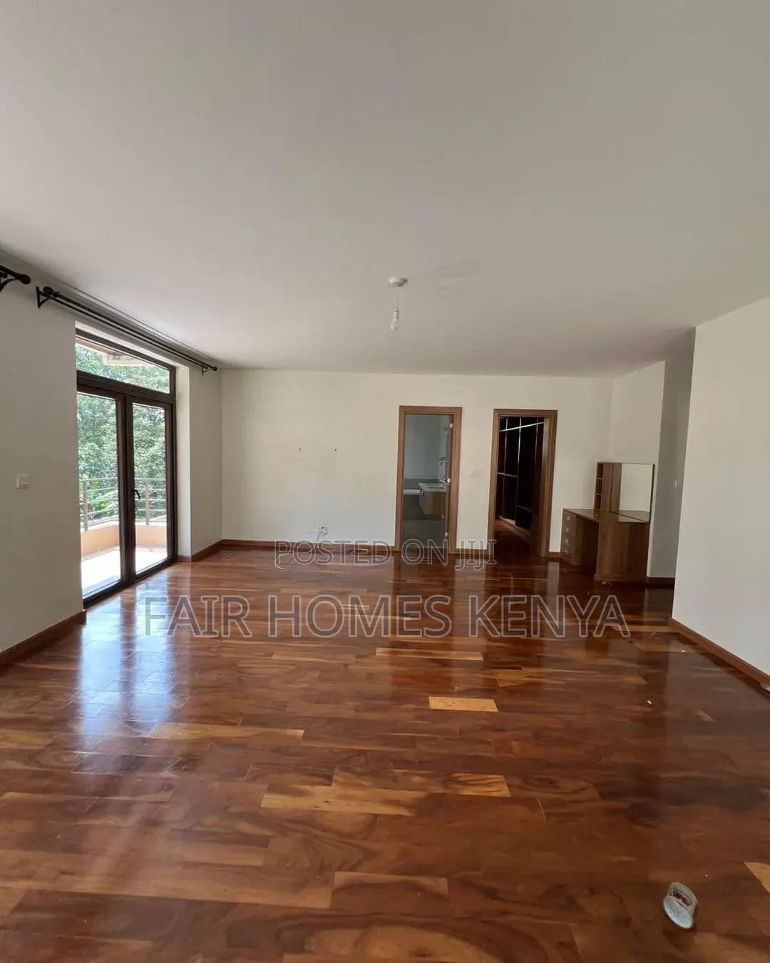 5bdrm Townhouse / Terrace in Chalbi Drive, Muthangari for rent