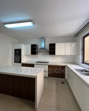 5bdrm Townhouse / Terrace in Chalbi Drive, Muthangari for rent