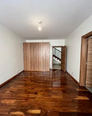 5bdrm Townhouse / Terrace in Chalbi Drive, Muthangari for rent