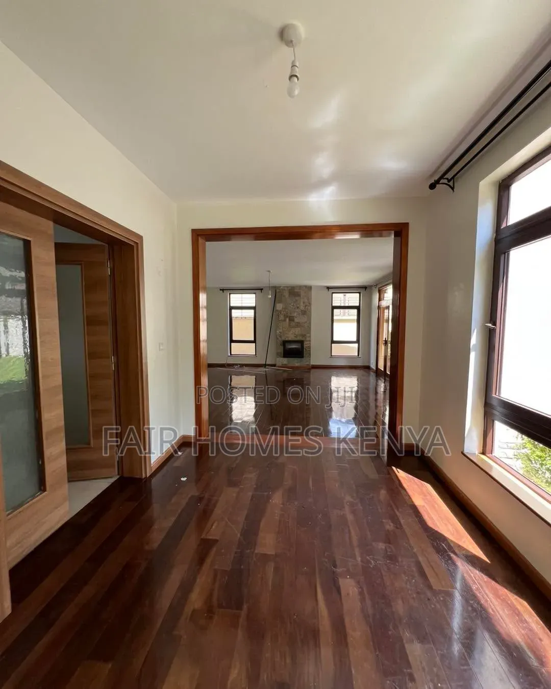 5bdrm Townhouse / Terrace in Chalbi Drive, Muthangari for rent