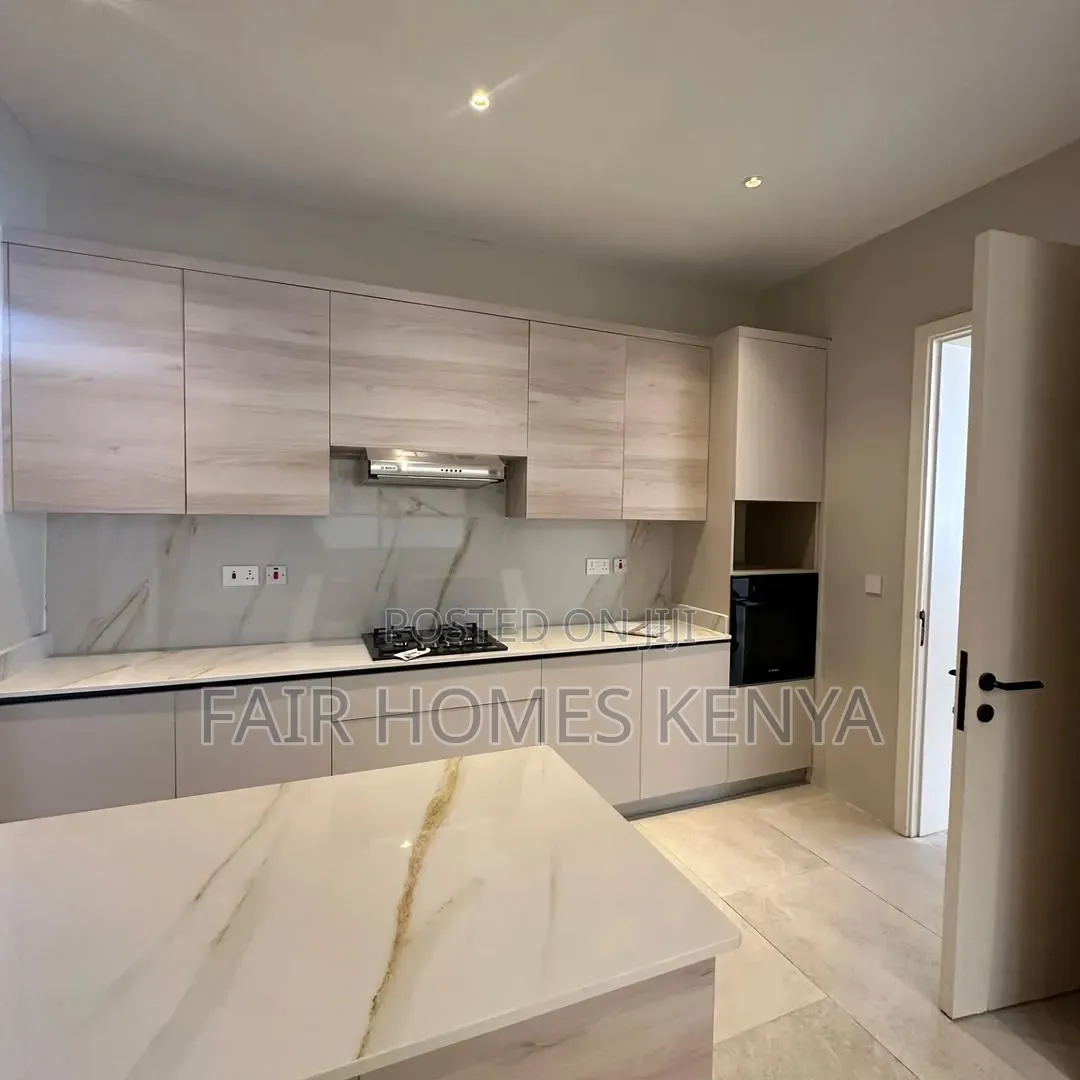 5bdrm Townhouse / Terrace in Manyani East, Muthangari for rent