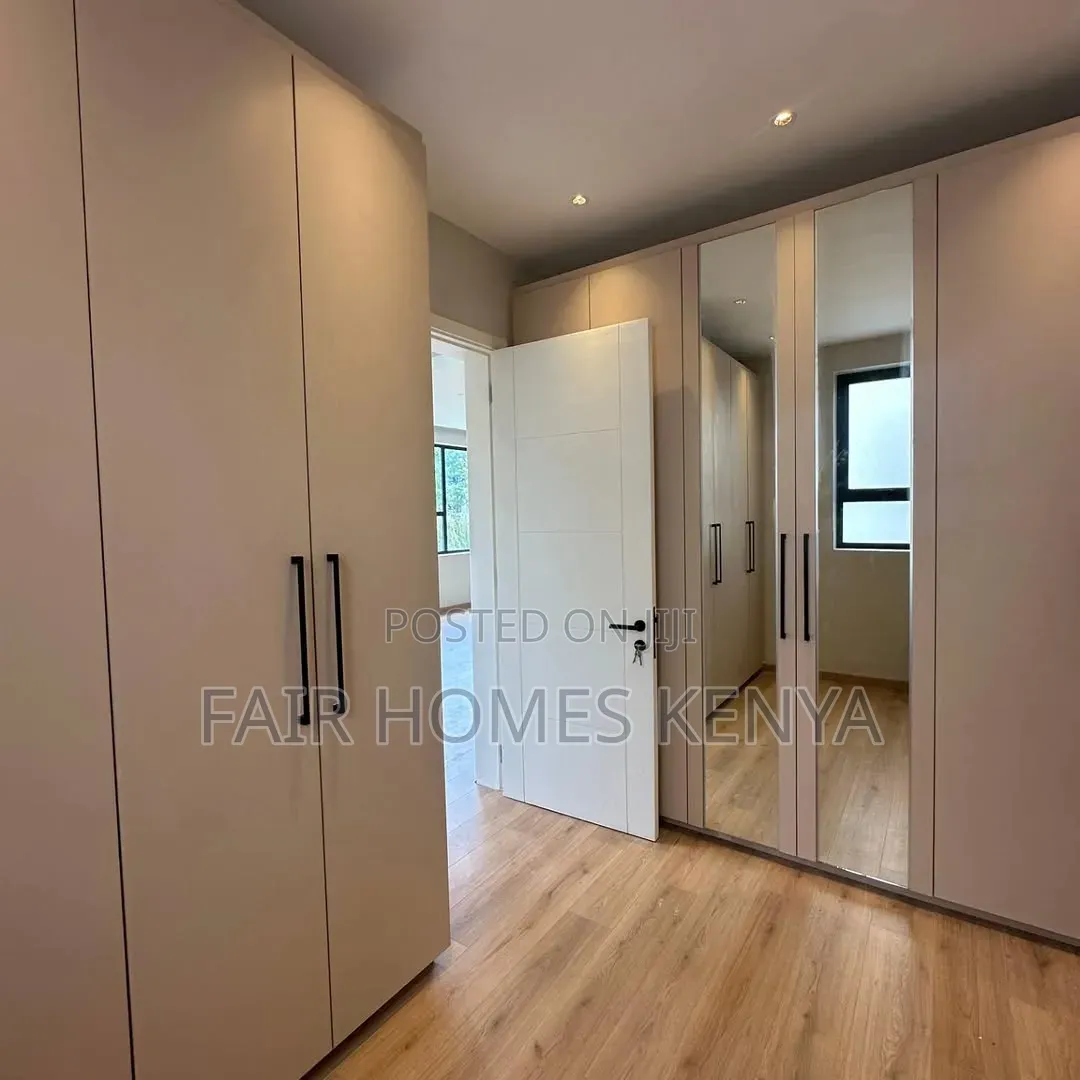 5bdrm Townhouse / Terrace in Manyani East, Muthangari for rent
