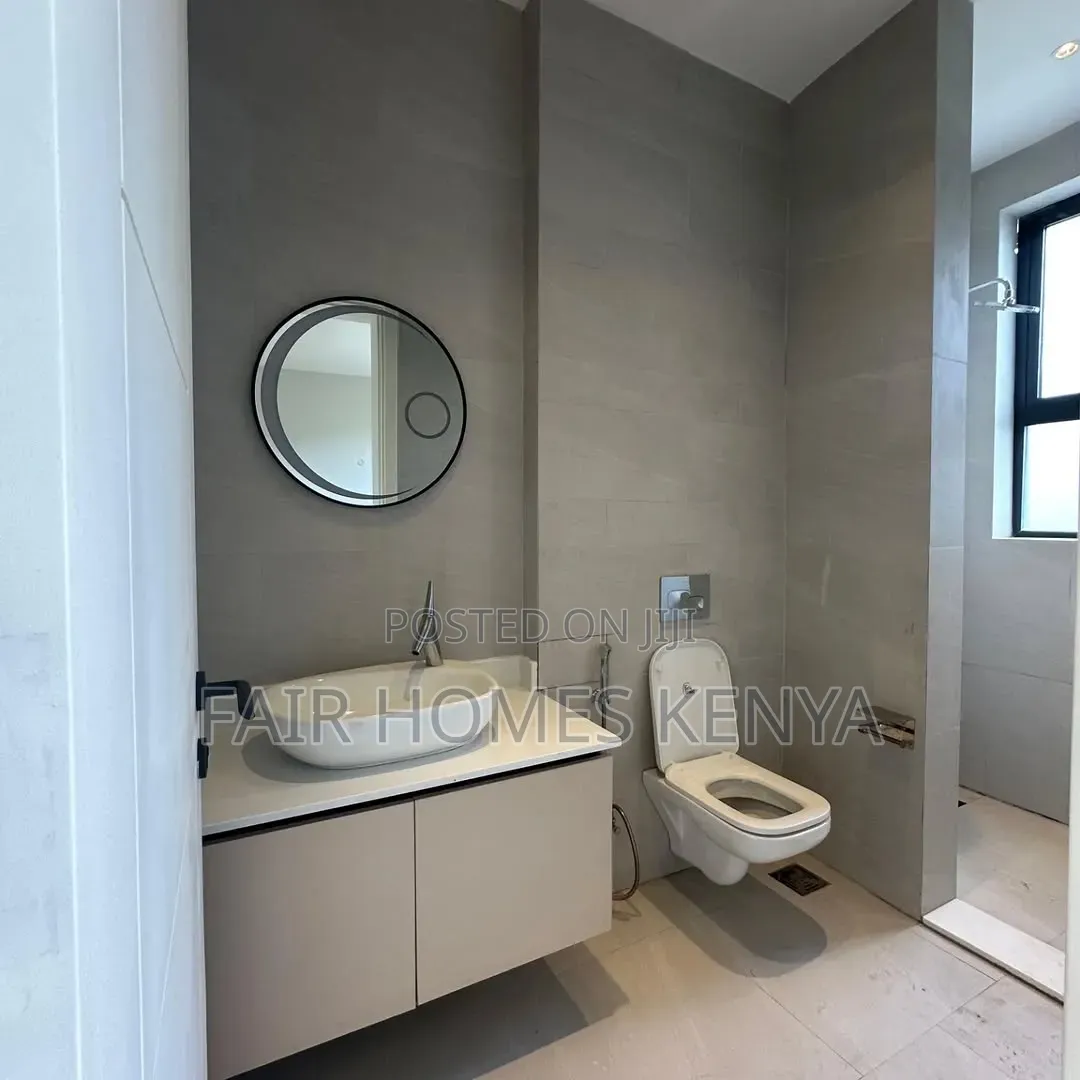 5bdrm Townhouse / Terrace in Manyani East, Muthangari for rent
