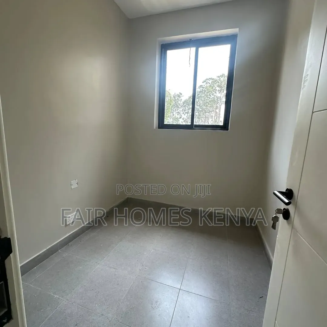 5bdrm Townhouse / Terrace in Manyani East, Muthangari for rent