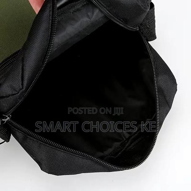Light Weight Crossbody Messenger Bag - thumbnail 8