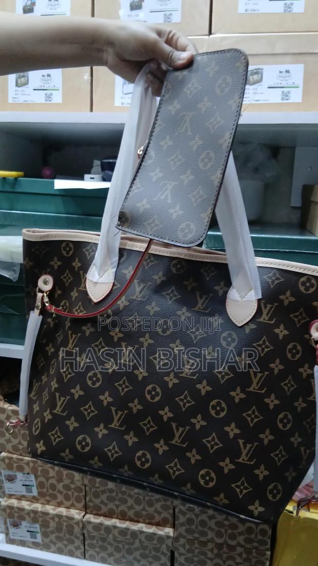 Louis Vuitton Neverfull Brown Handbag - Classy Spacious - thumbnail 2