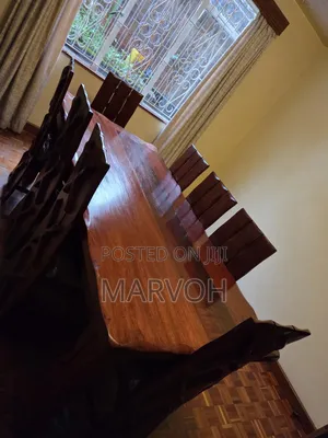 Prinstine 8-Seater Dinning Set