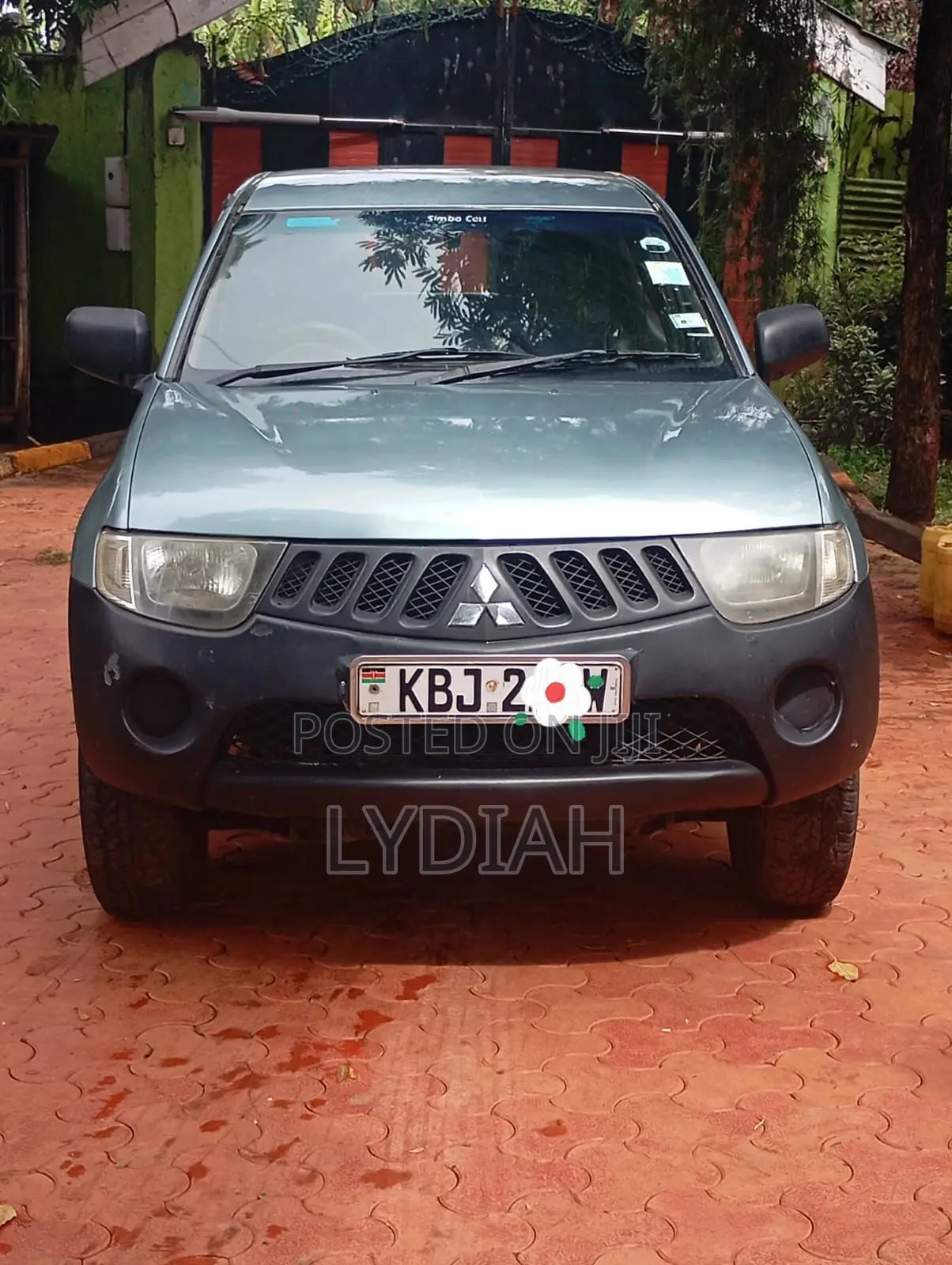 Mitsubishi L200 2008 Gray