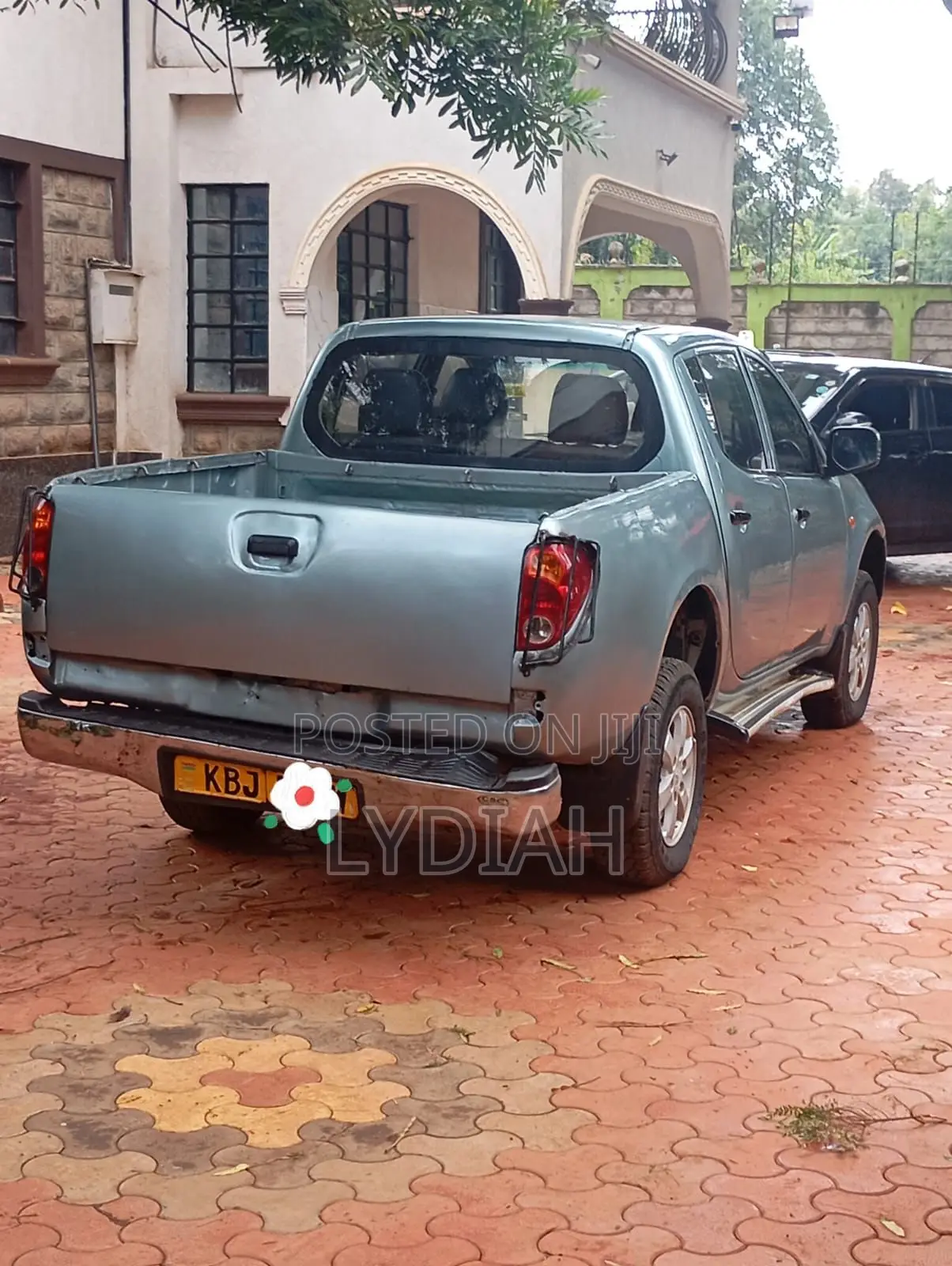 Mitsubishi L200 2008 Gray